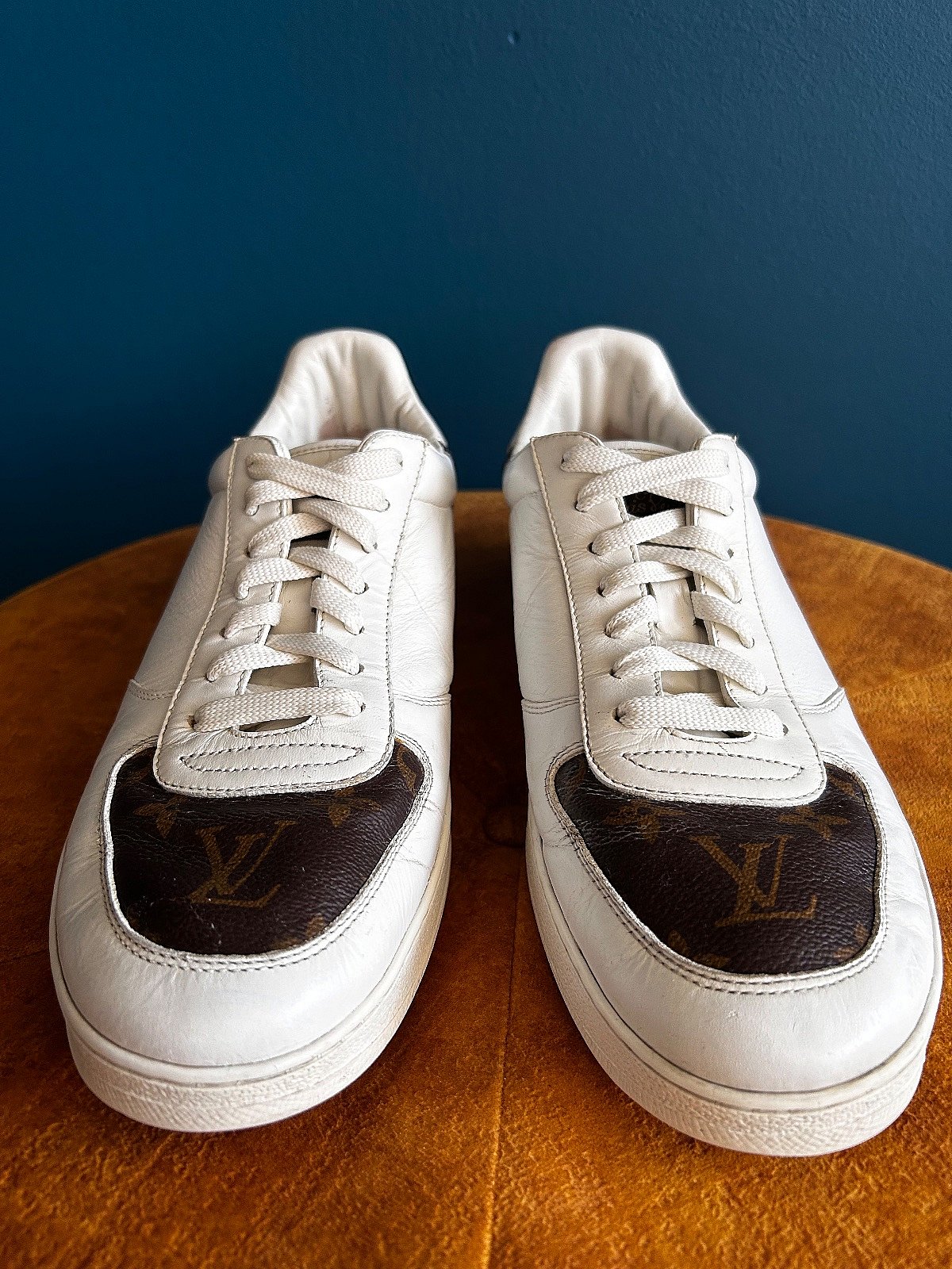 Sneakers tal-Ġilda Bajda Louis Vuitton - photo 2