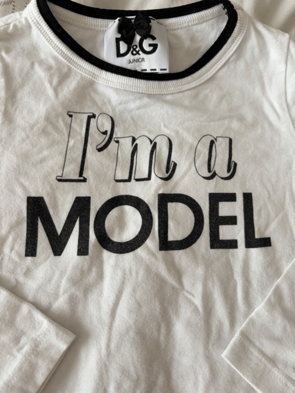 Blusa branca de manga comprida com estampa. - photo 2