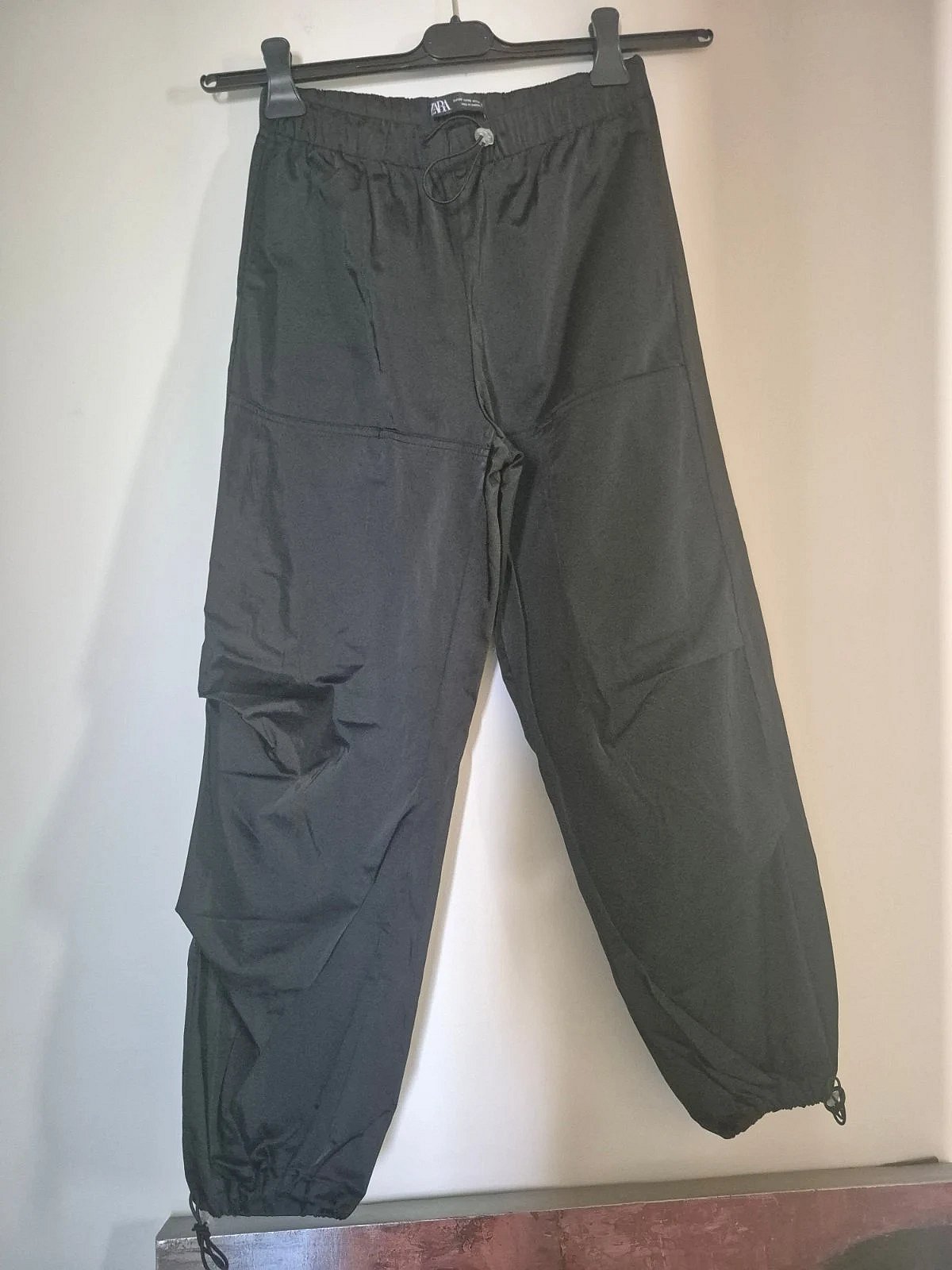 Pantalones holgados negros de Zara, talla XS/S - photo 3
