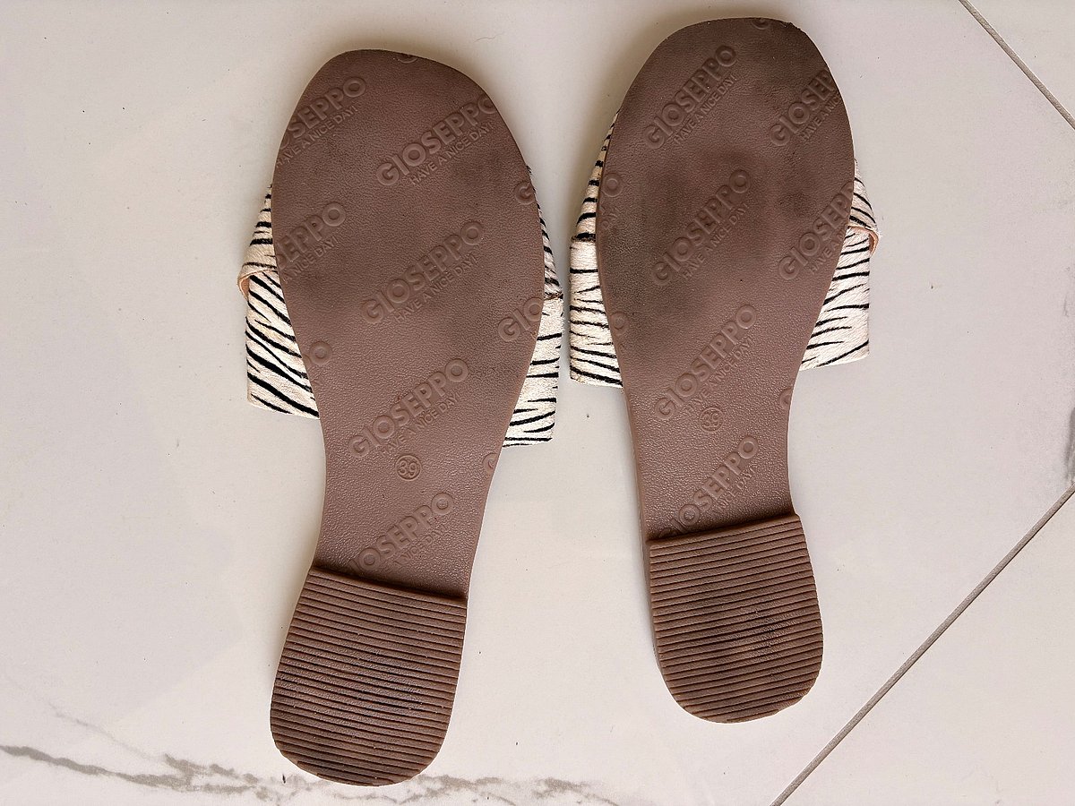 Gioseppo zebra print sandals - photo 3