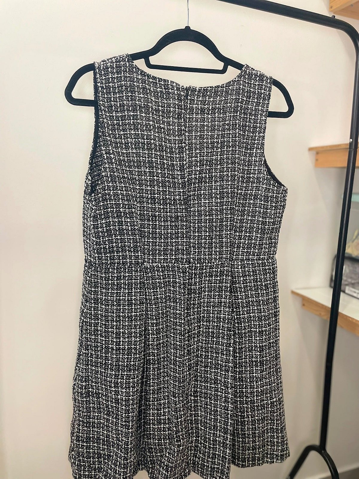 Vestido de tweed con botones - photo 2