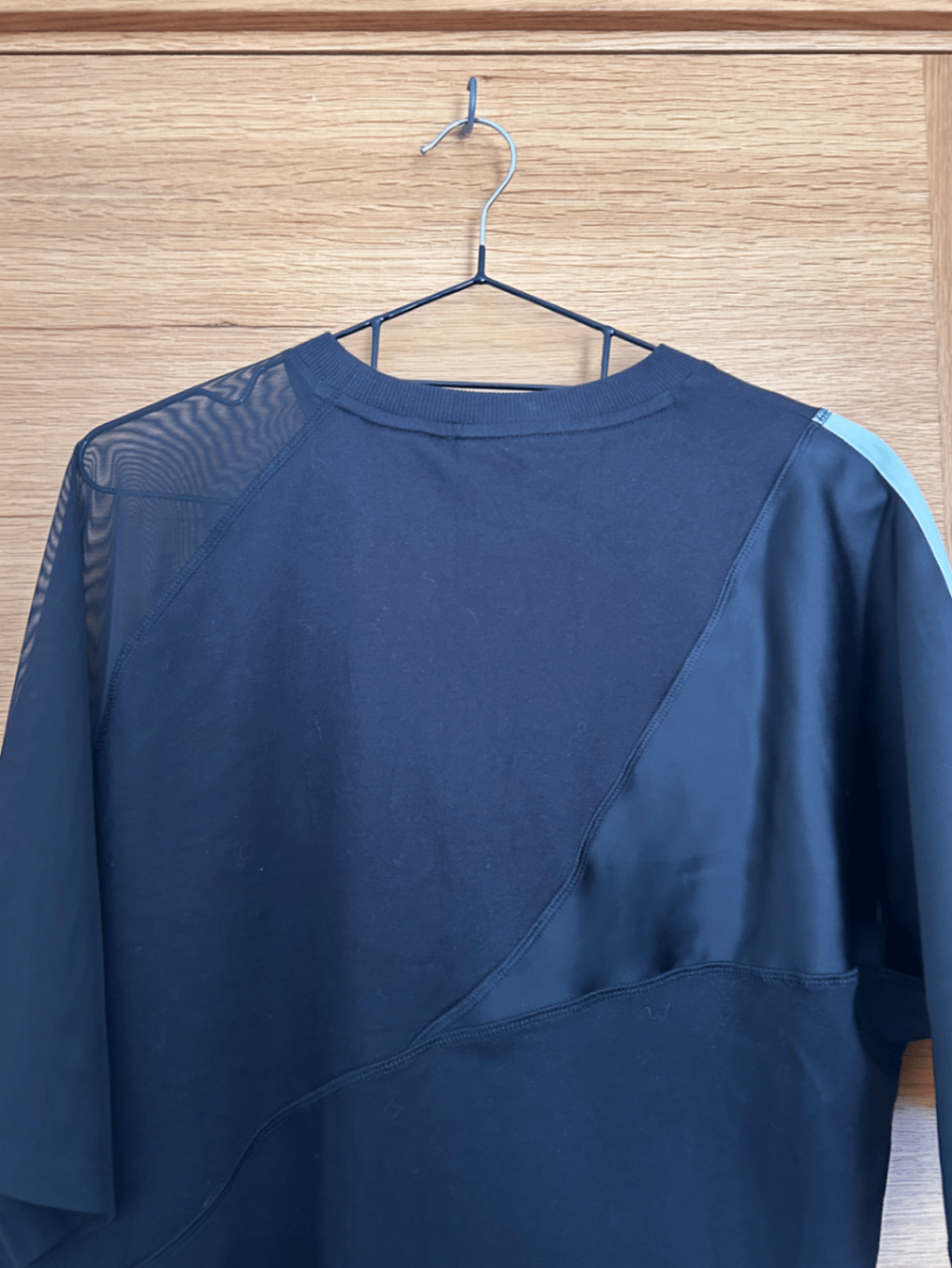 Vestido camiseta con el logo del trébol de Adidas - photo 3
