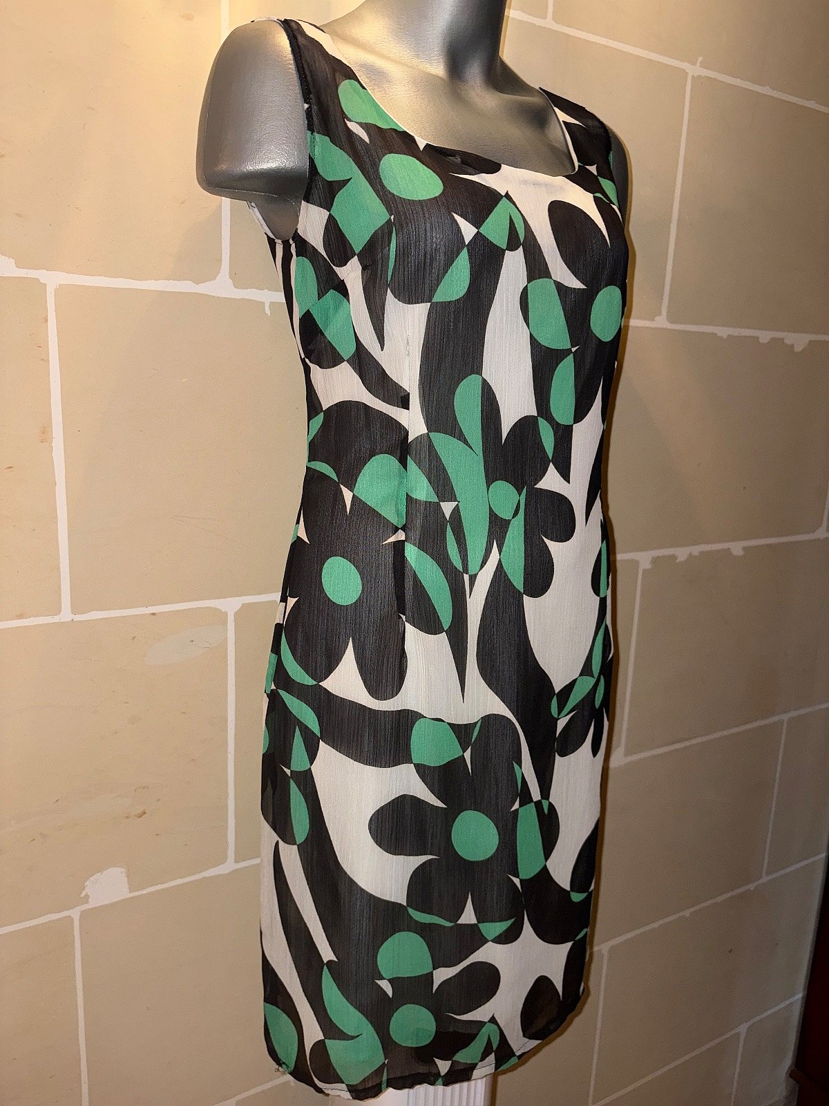 Floral Shift Dress - photo 2