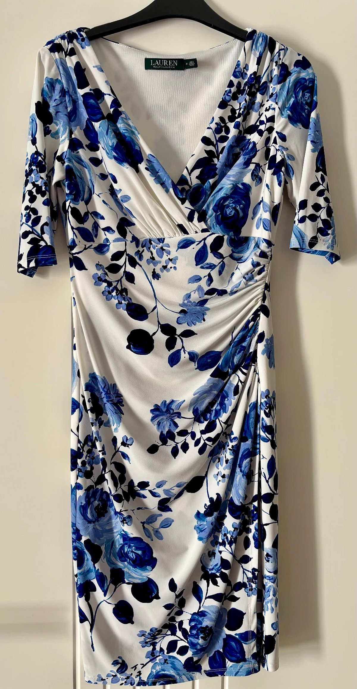 Vestido midi fruncido con estampado floral de Ralph Lauren - photo 2