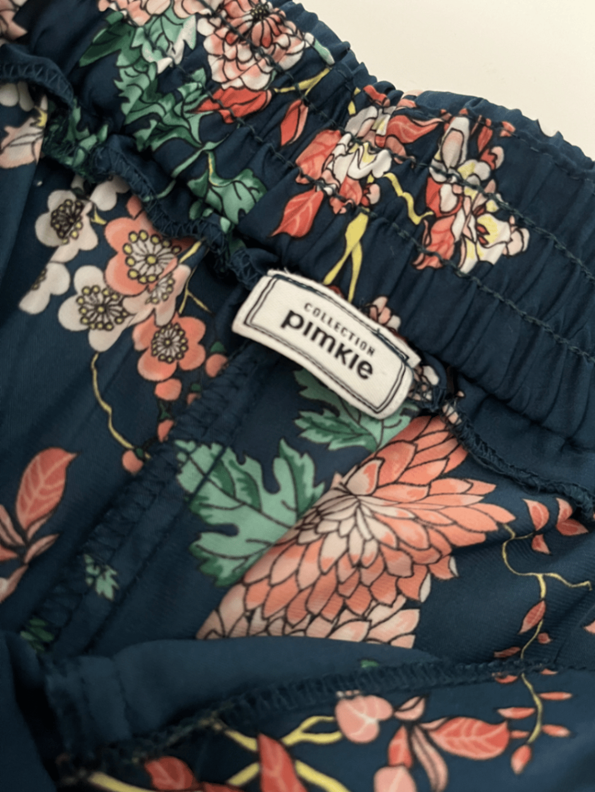Pantalones anchos con estampado floral - photo 3