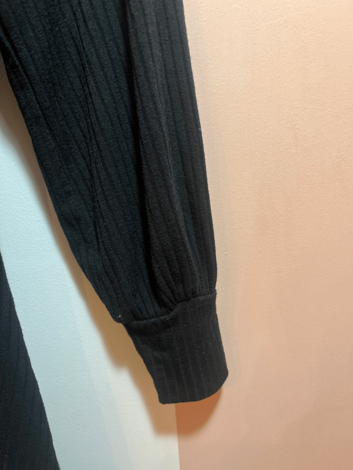 Black Ribbed Keyhole Mini Dress - photo 4