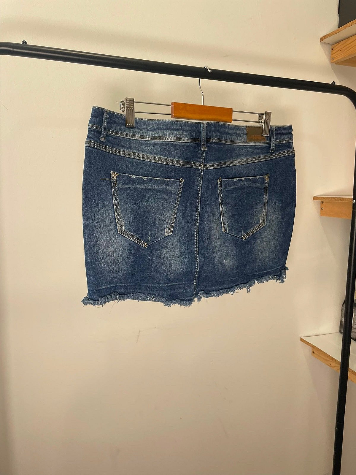 Denim frayed mini skirt - photo 2