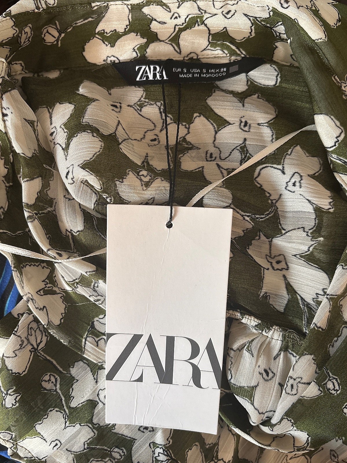 Qmis bil-Buttuni tal-Fjuri Zara - photo 3