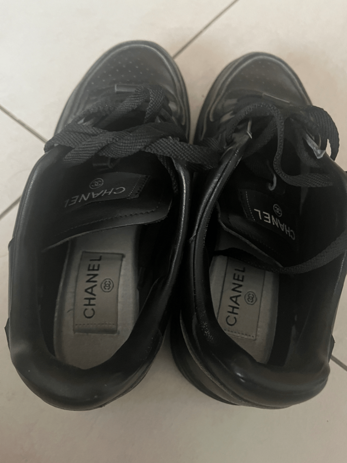 Sneakers tal-Ġilda Sewda Low Top - photo 8