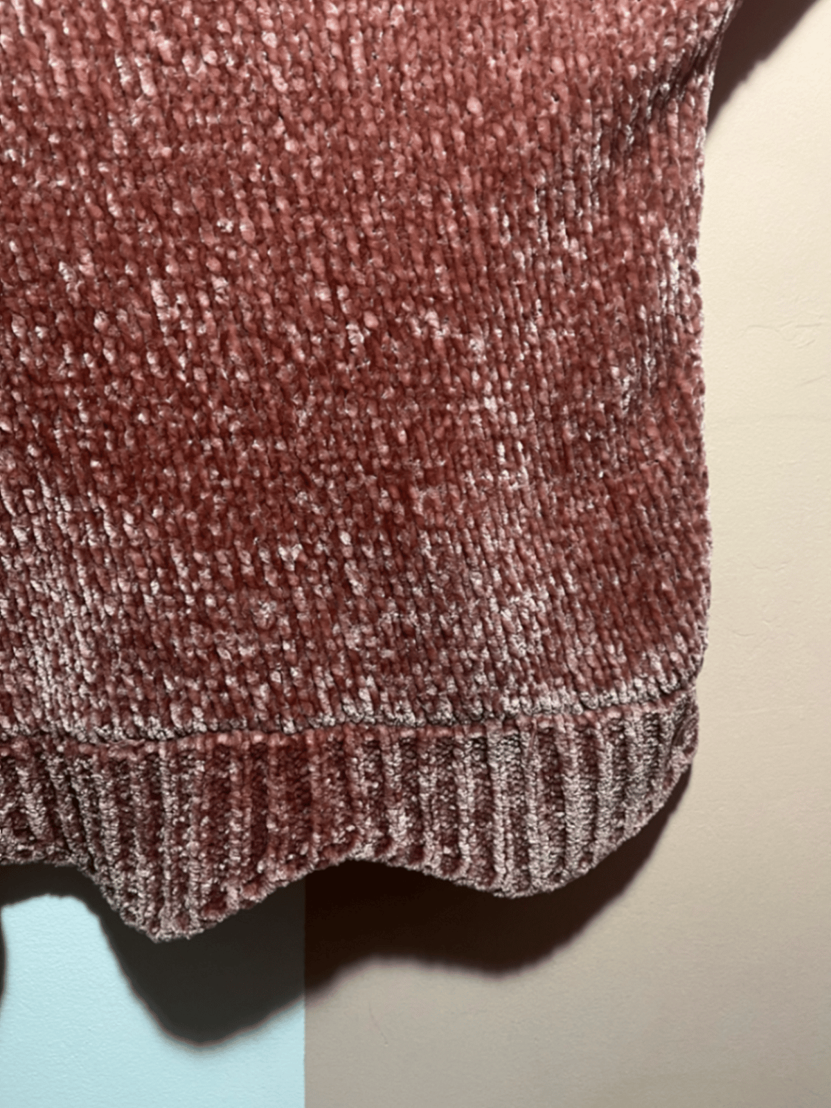 Ġamper maħdum bil-labar roża taċ-chenille ta' Zara - photo 4