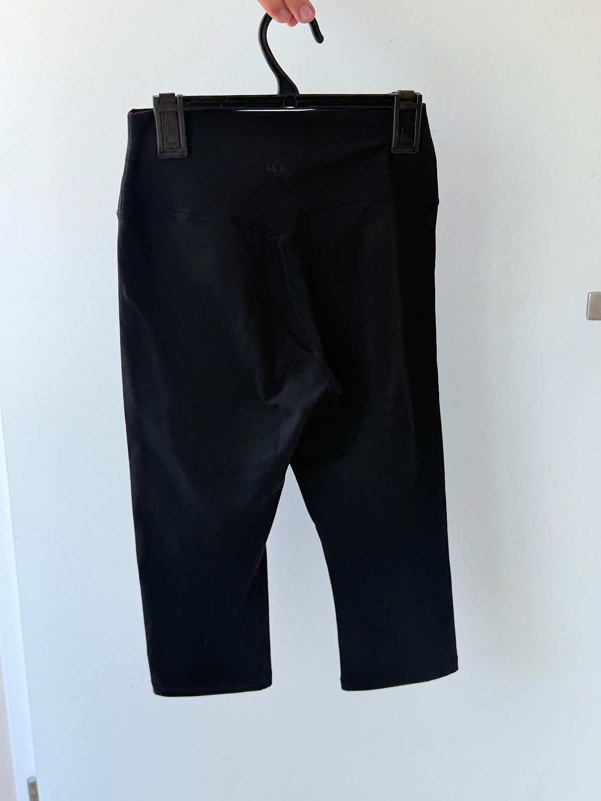 Leggings capri negros de la colección Move de H&M - photo 2