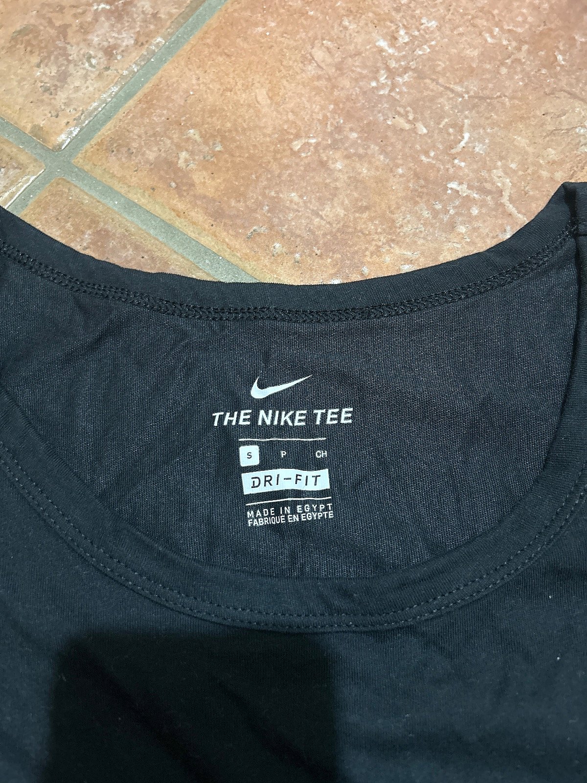 Ġlekk grafiku Nike Dri-Fit - photo 2