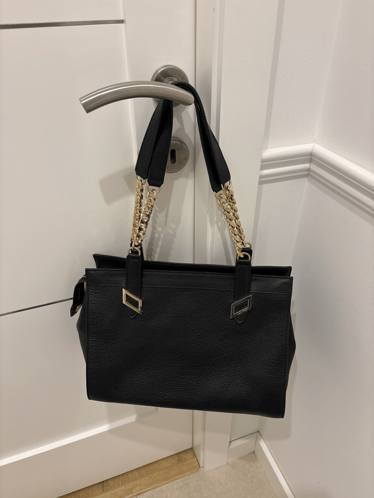 Bolso negro de la colección Versace - photo 2