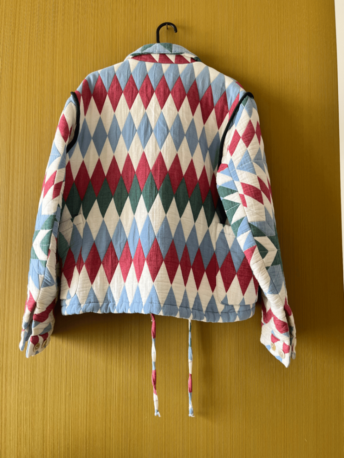 Chaqueta acolchada con estampado arlequín de ZARA - photo 2