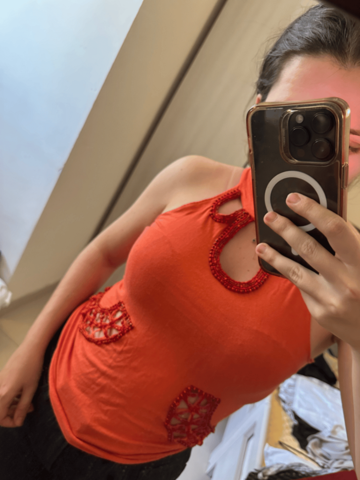 Top corto arancione con scollo all'americana di MNG - photo 2