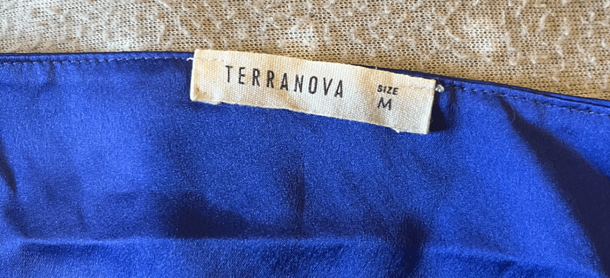 Top blu in raso con spalline sottili - photo 2