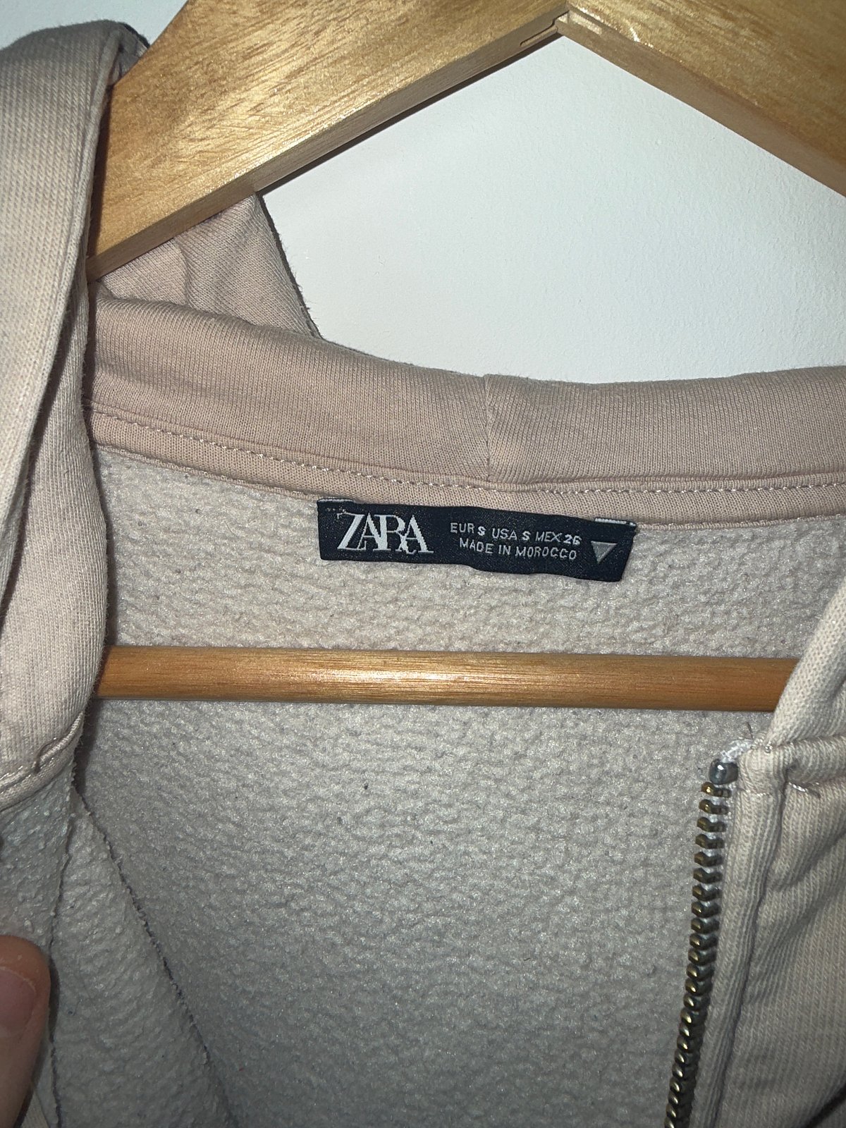 Sudadera con capucha y cremallera color beige de Zara - photo 5