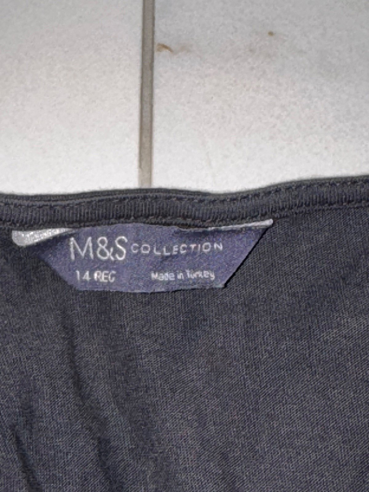 Ilbies Iswed b'Qadd Miġbur tal-M&S - photo 4