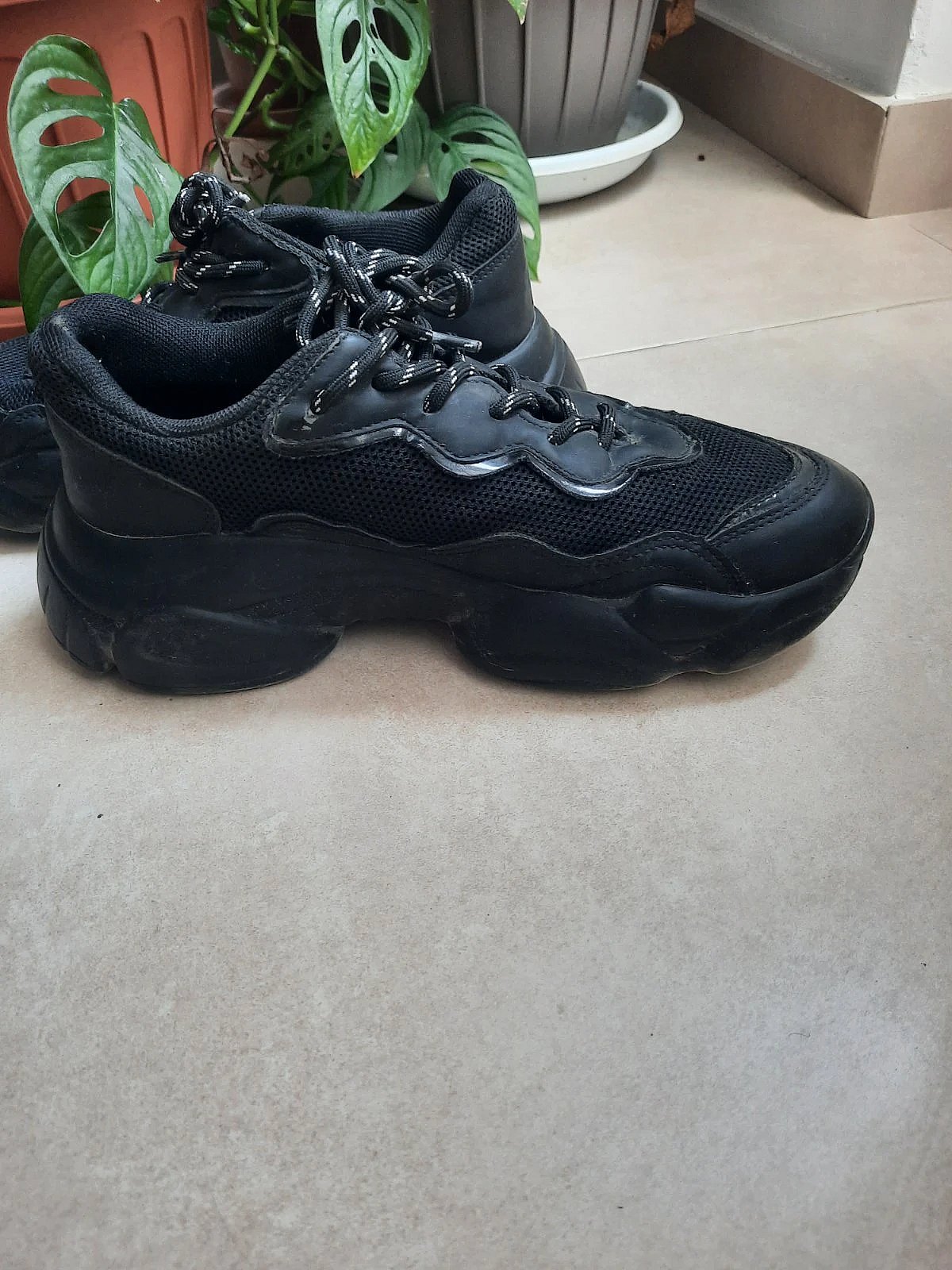 Sneakers suwed ħoxnin tal-ASOS daqs UK5 - photo 3