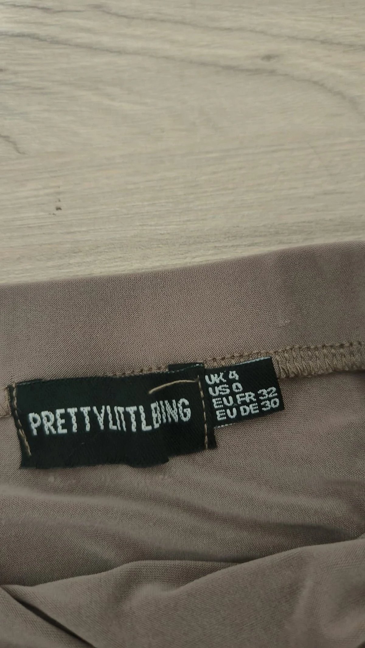 PrettyLittleThing Taupe Tube Top - photo 3