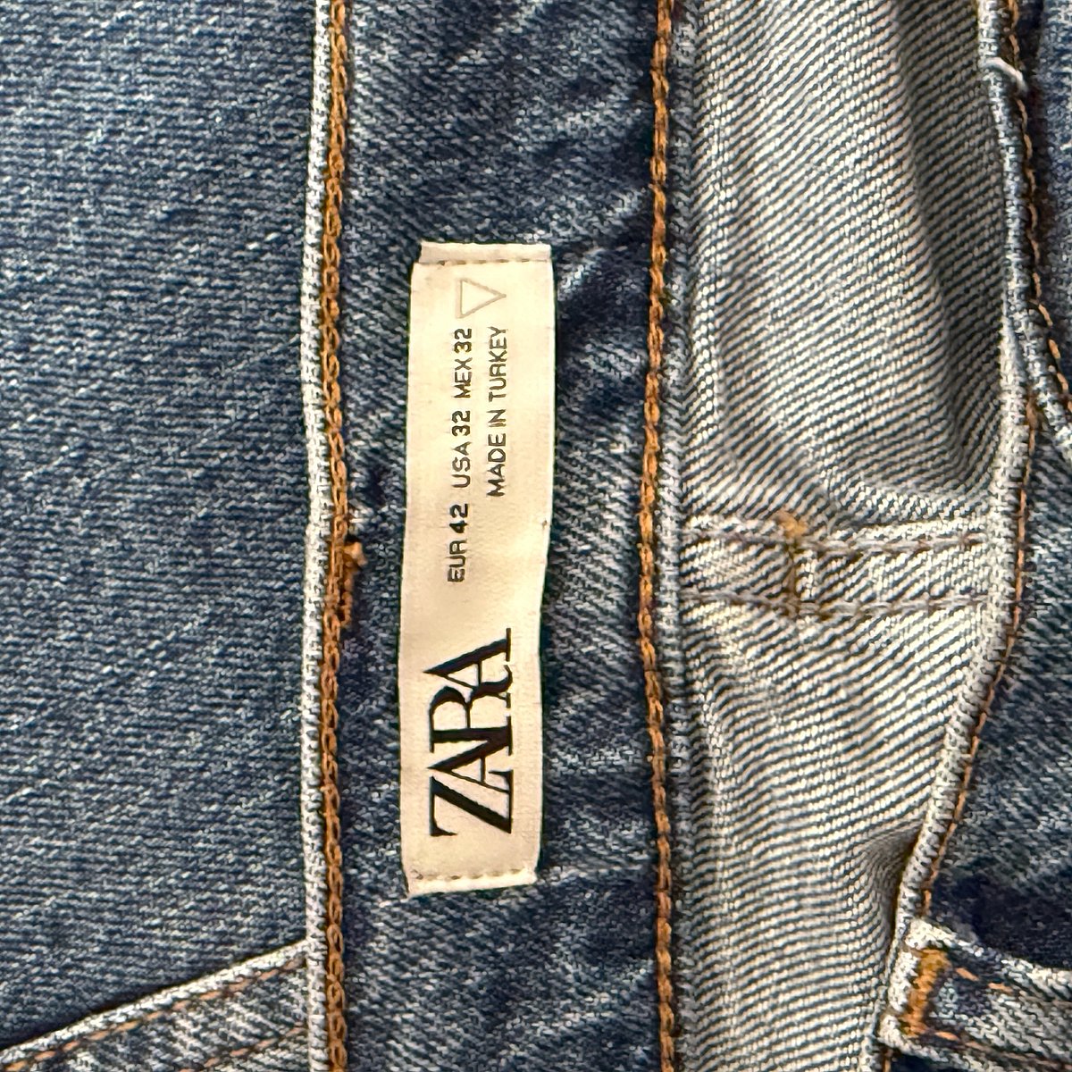 Jeans tad-Denim Blu ta' Zara - photo 3