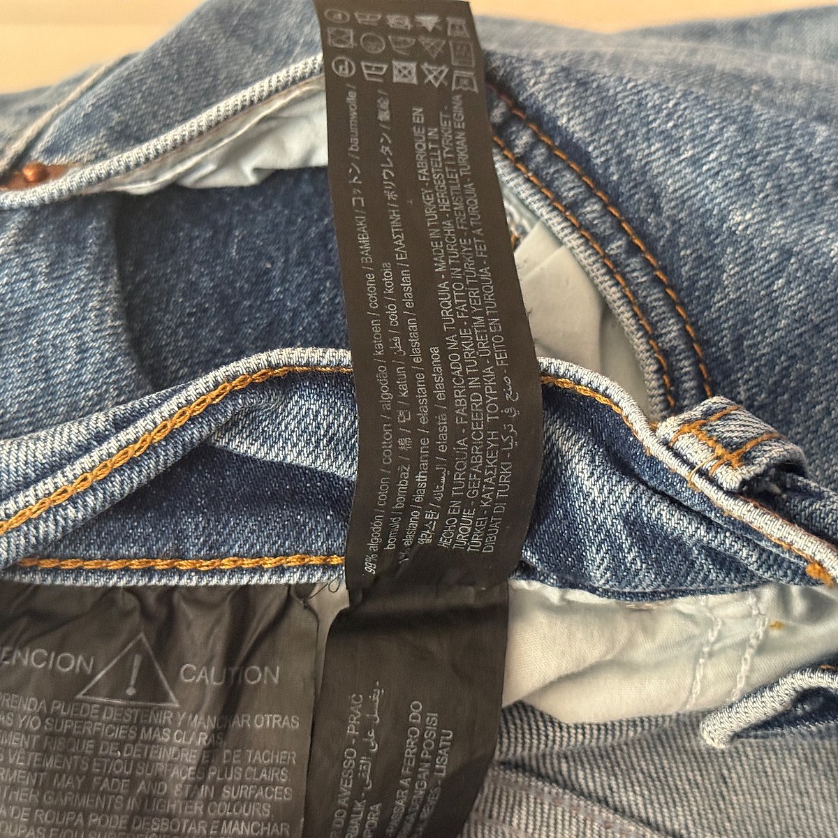 Jeans tad-Denim Blu ta' Zara - photo 4