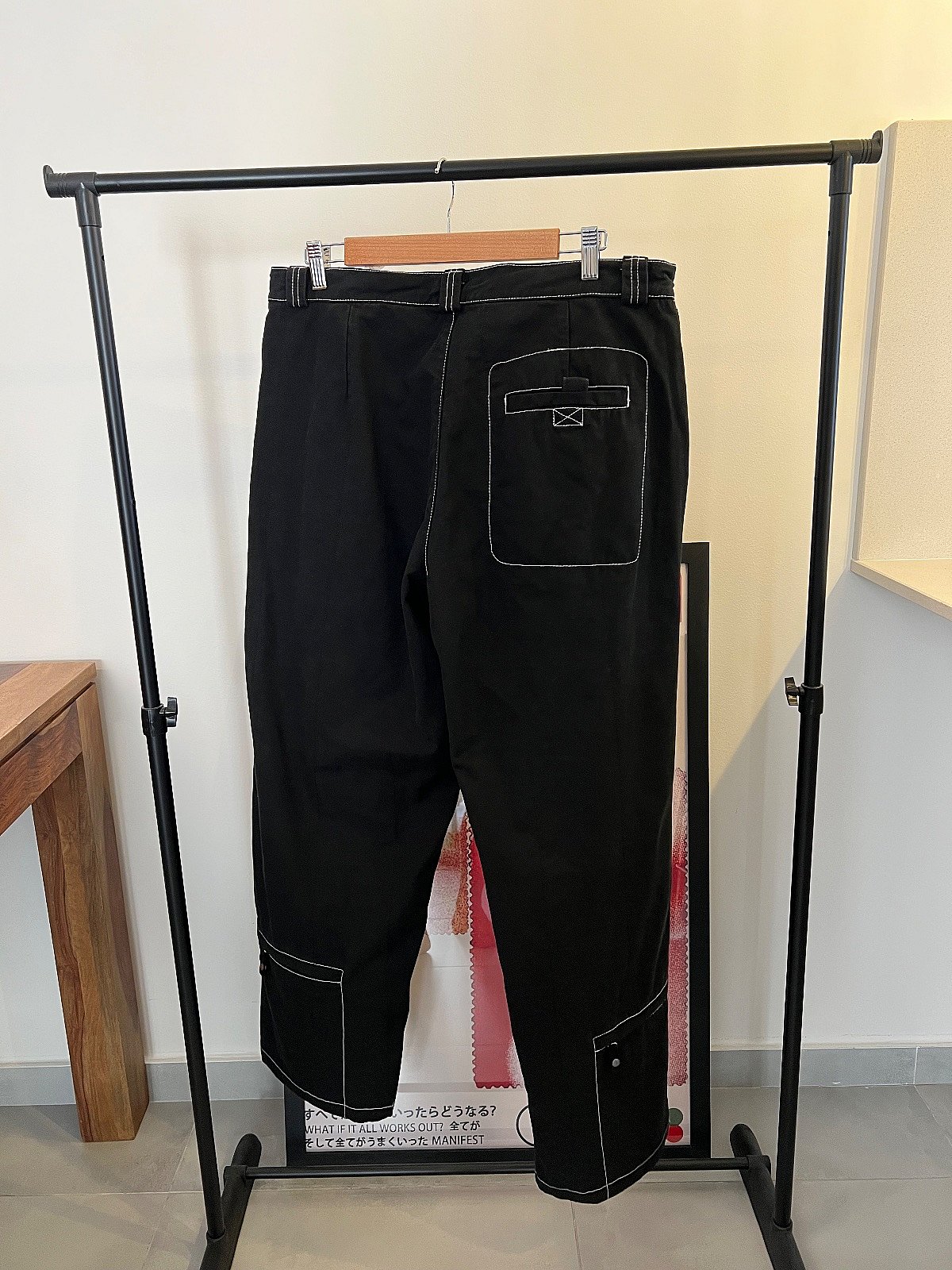 Jeans Armani – Pantaloni cargo | Nero | Cuciture a contrasto bianche | Taglia 36 - photo 2