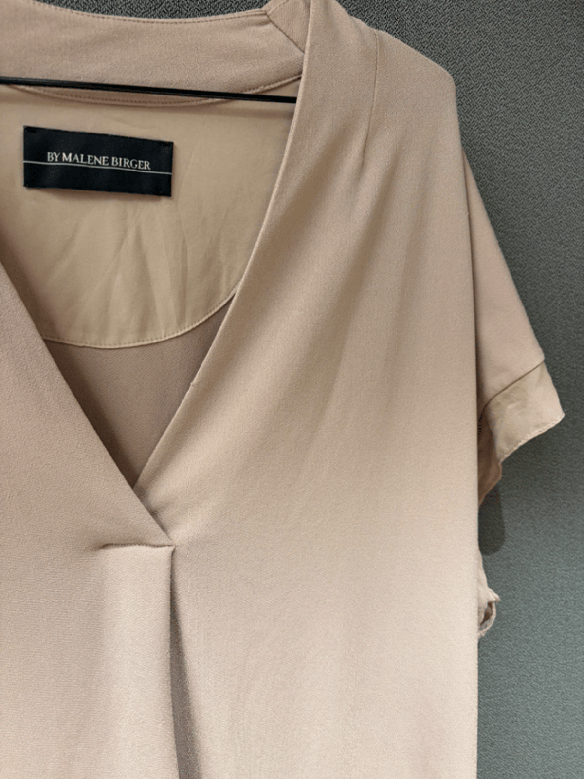 Top con scollo a V di Malene Birger - photo 6
