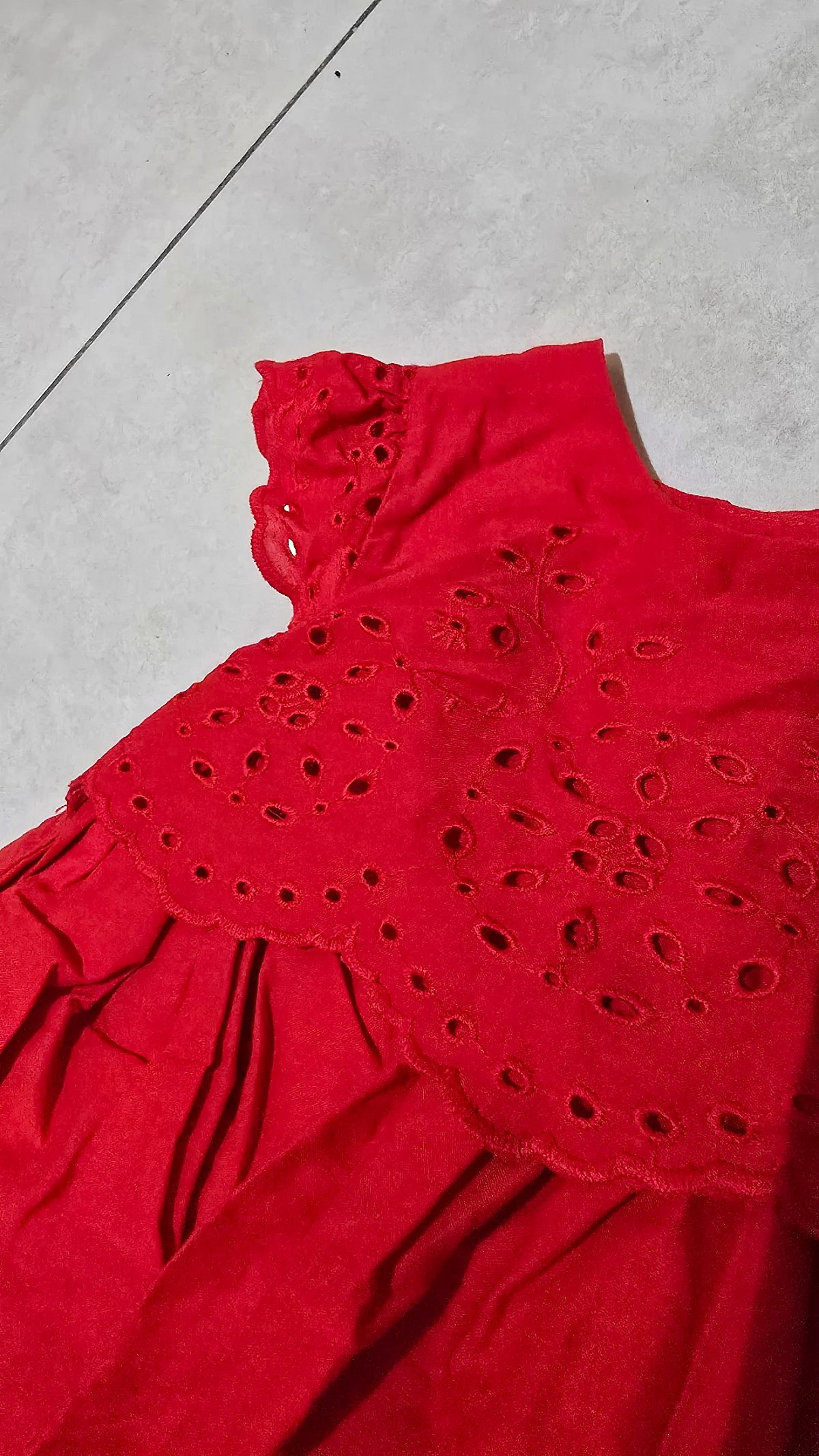 Sett ta' Ilbies tat-Trabi b'Toqob Aħmar Mothercare - photo 3
