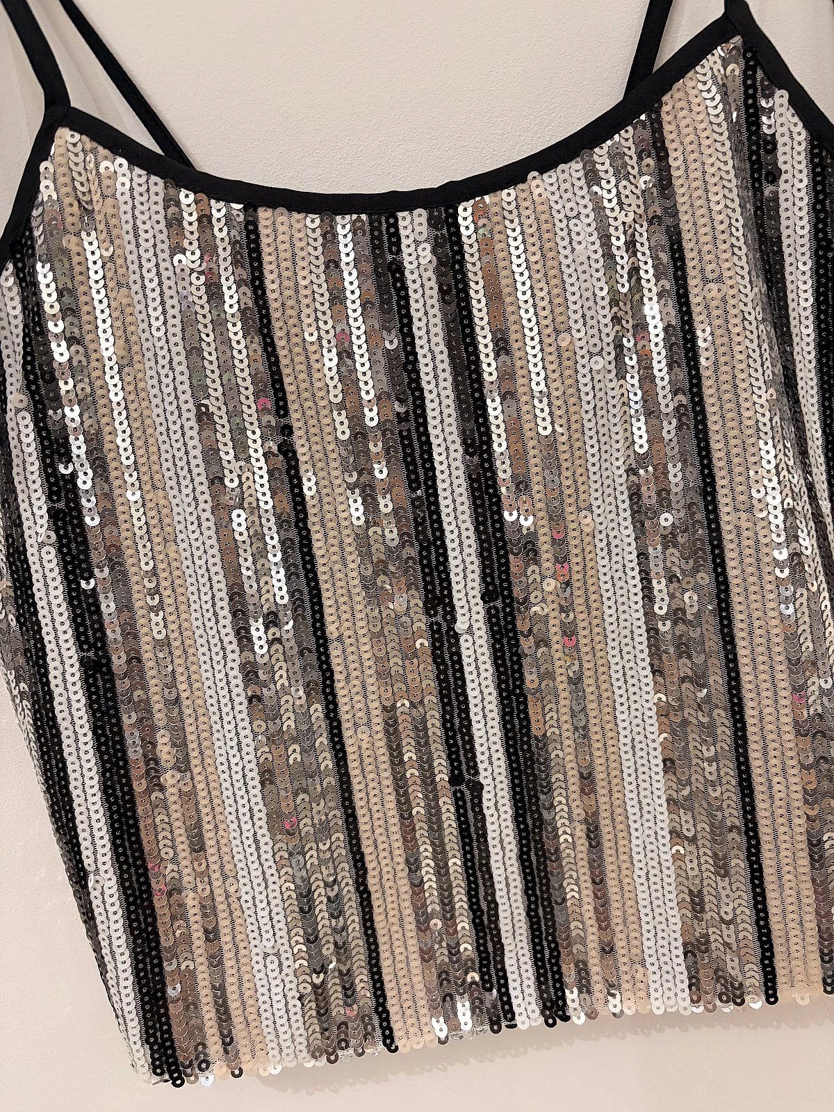 Top Eleganti bil-Sequins - photo 3