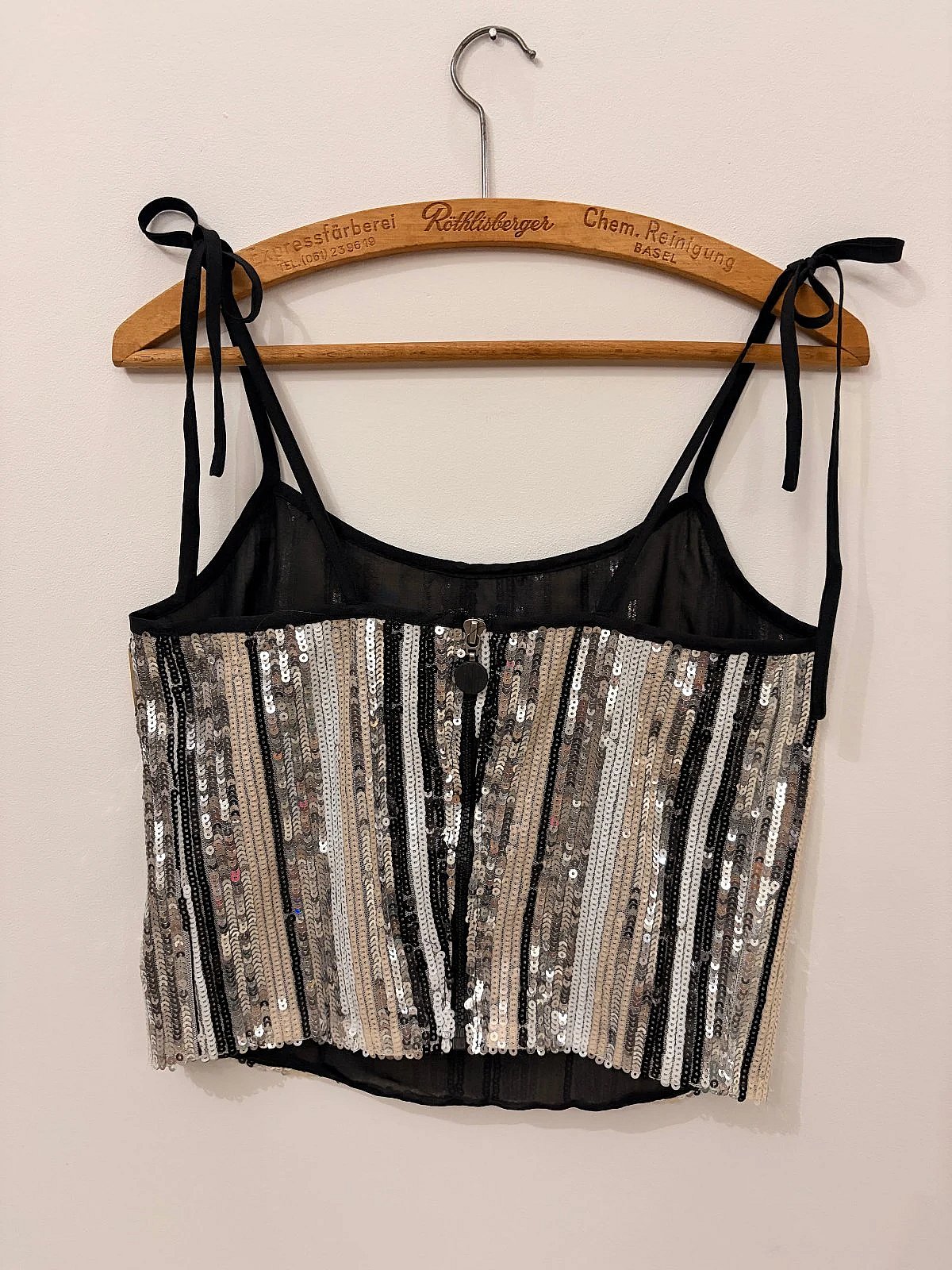 Top Eleganti bil-Sequins - photo 4