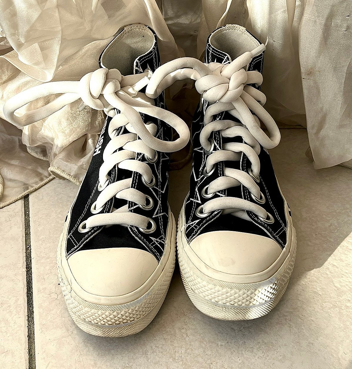 Kollaborazzjoni ta' Billie Eilish x Converse f'edizzjoni limitata - photo 3
