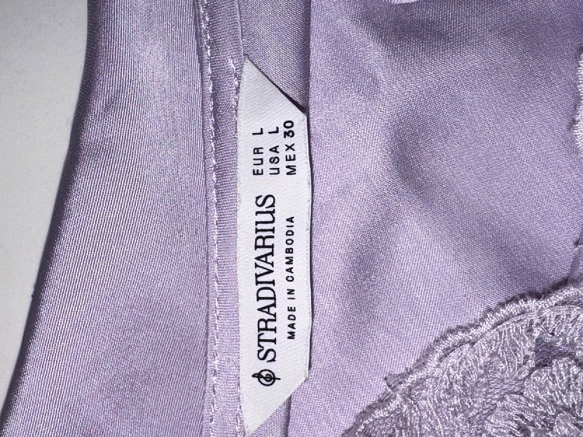 Camisole Stradivarius bil-Bizzilla tas-Satin Lelà - photo 5