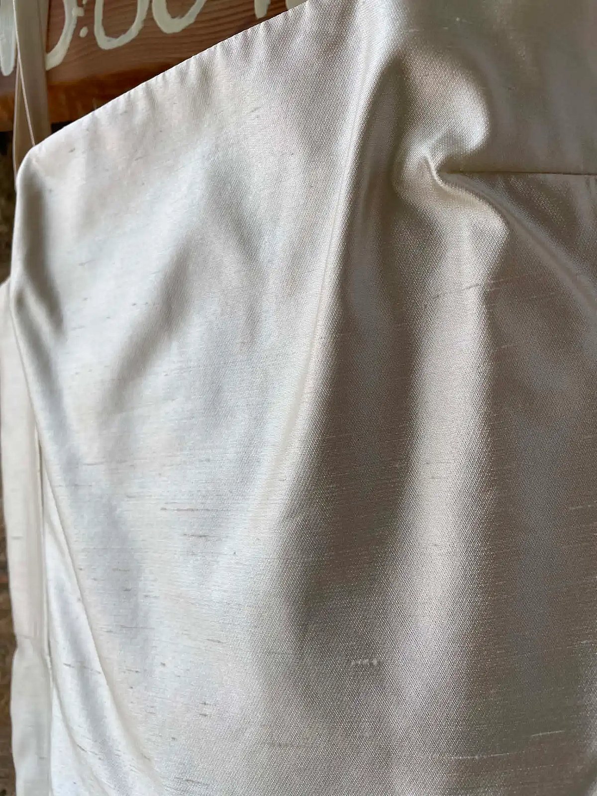 Vestido midi de satén con tirantes de Max Mara - photo 2
