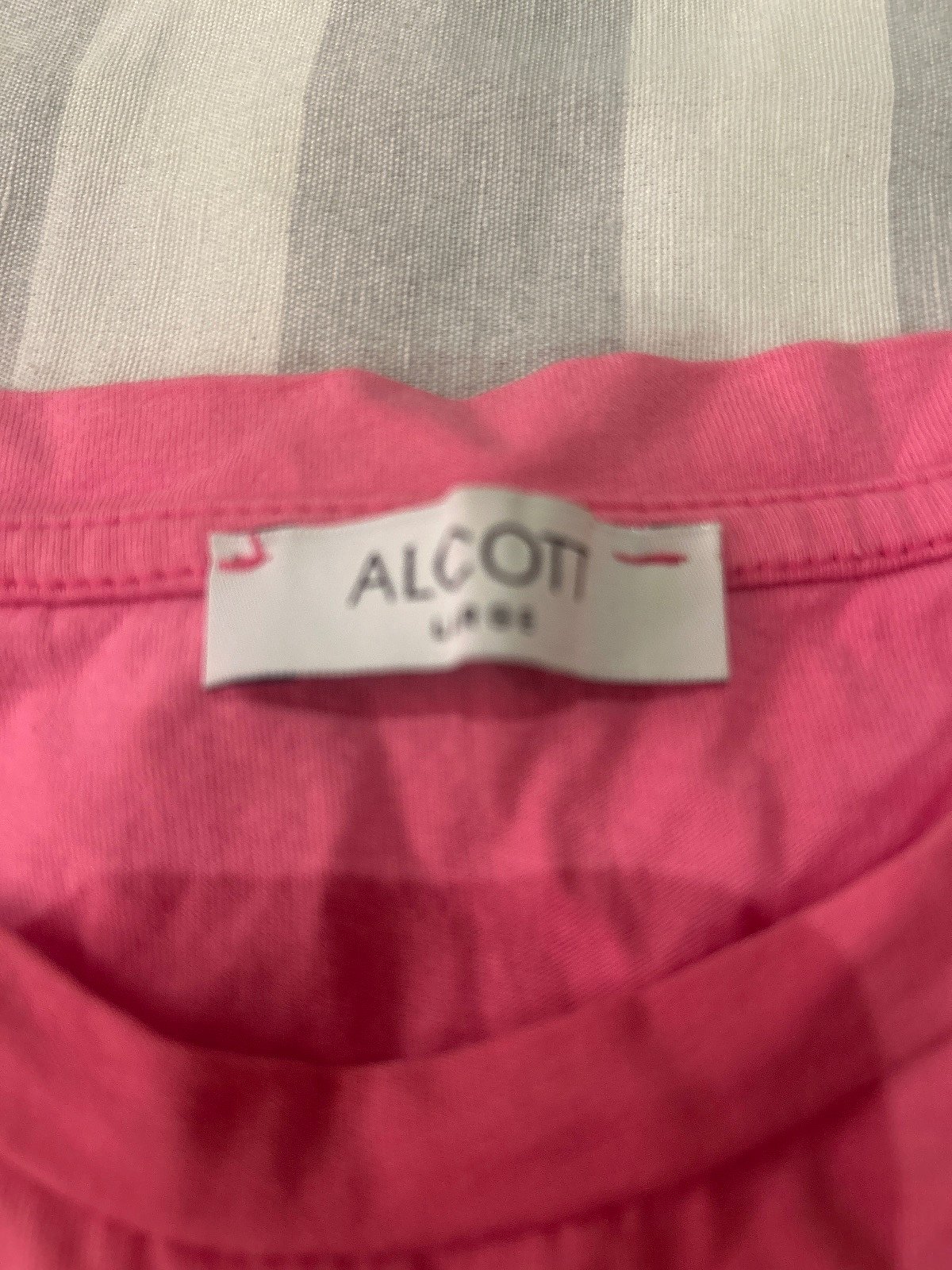 Bright pink boxy t-shirt - photo 2