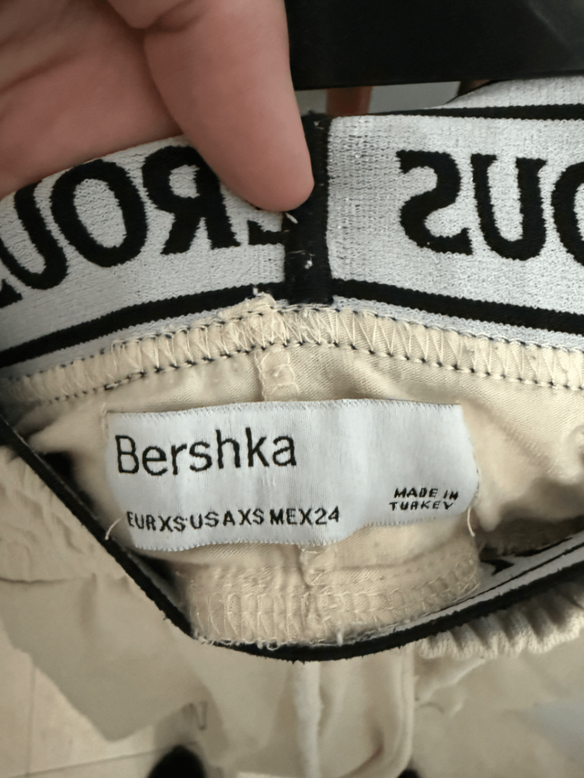 Bershka Graphic Cargo Jogger Trousers - photo 5