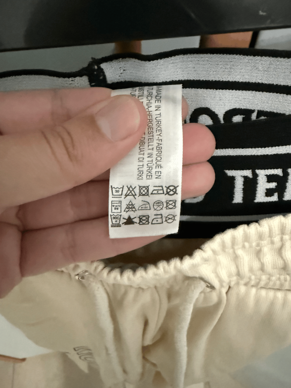 Bershka Graphic Cargo Jogger Trousers - photo 4