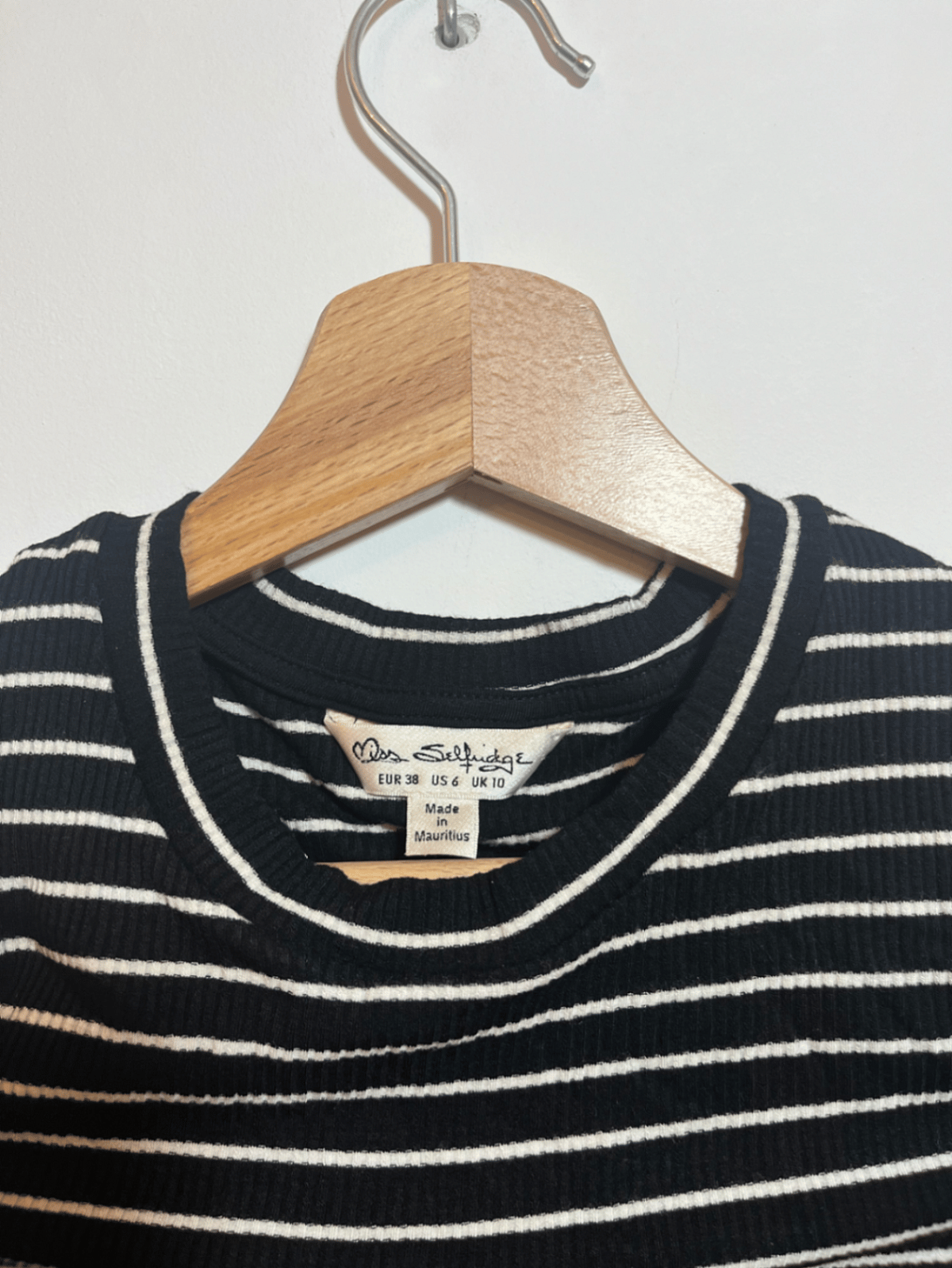 Bodysuit strixxat b'ispalla miftuħa - photo 2