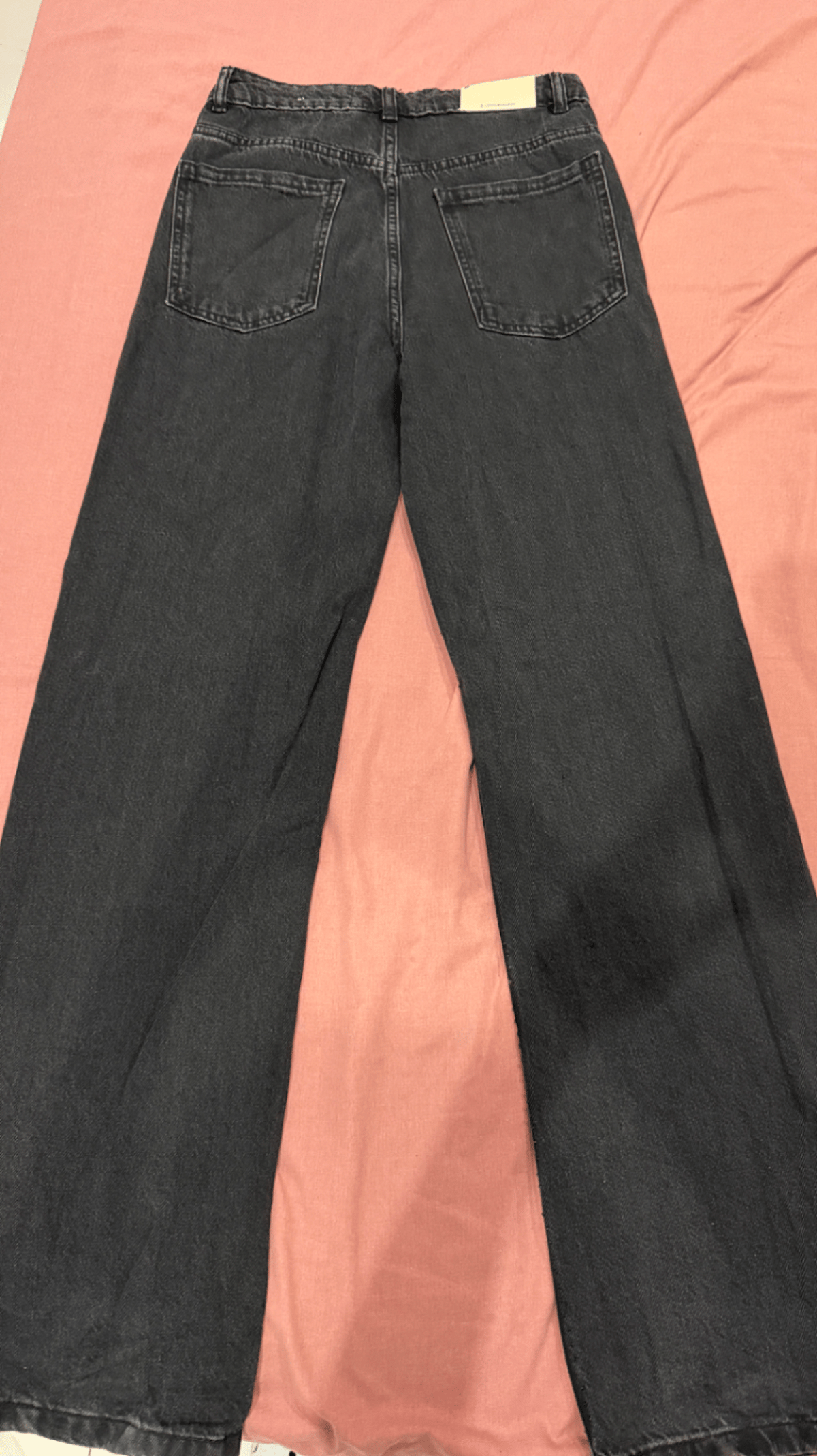 Jeans Iswed b'Saqajn Wiesgħa Studded - photo 3