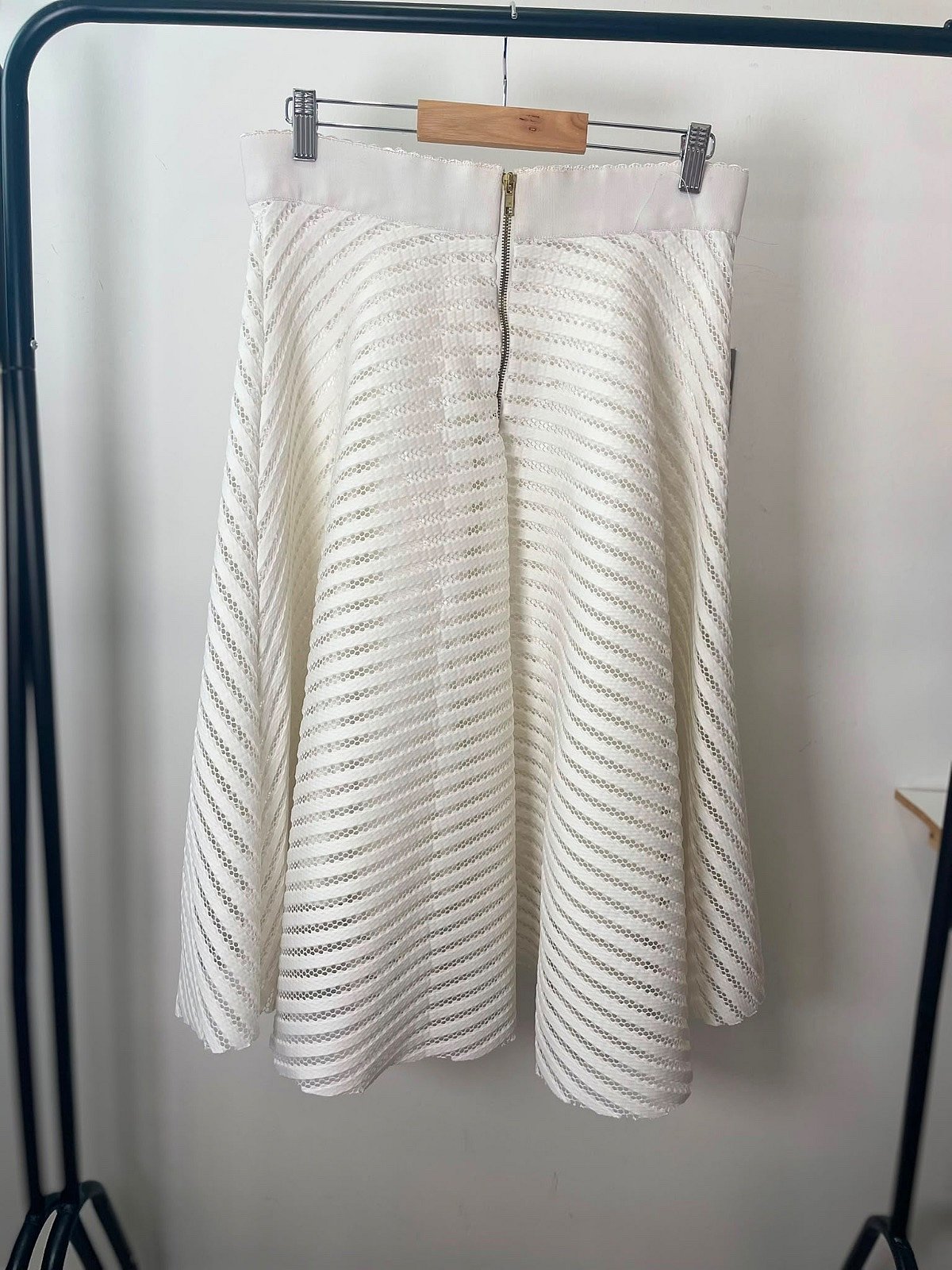 White A-line Skirt - photo 3