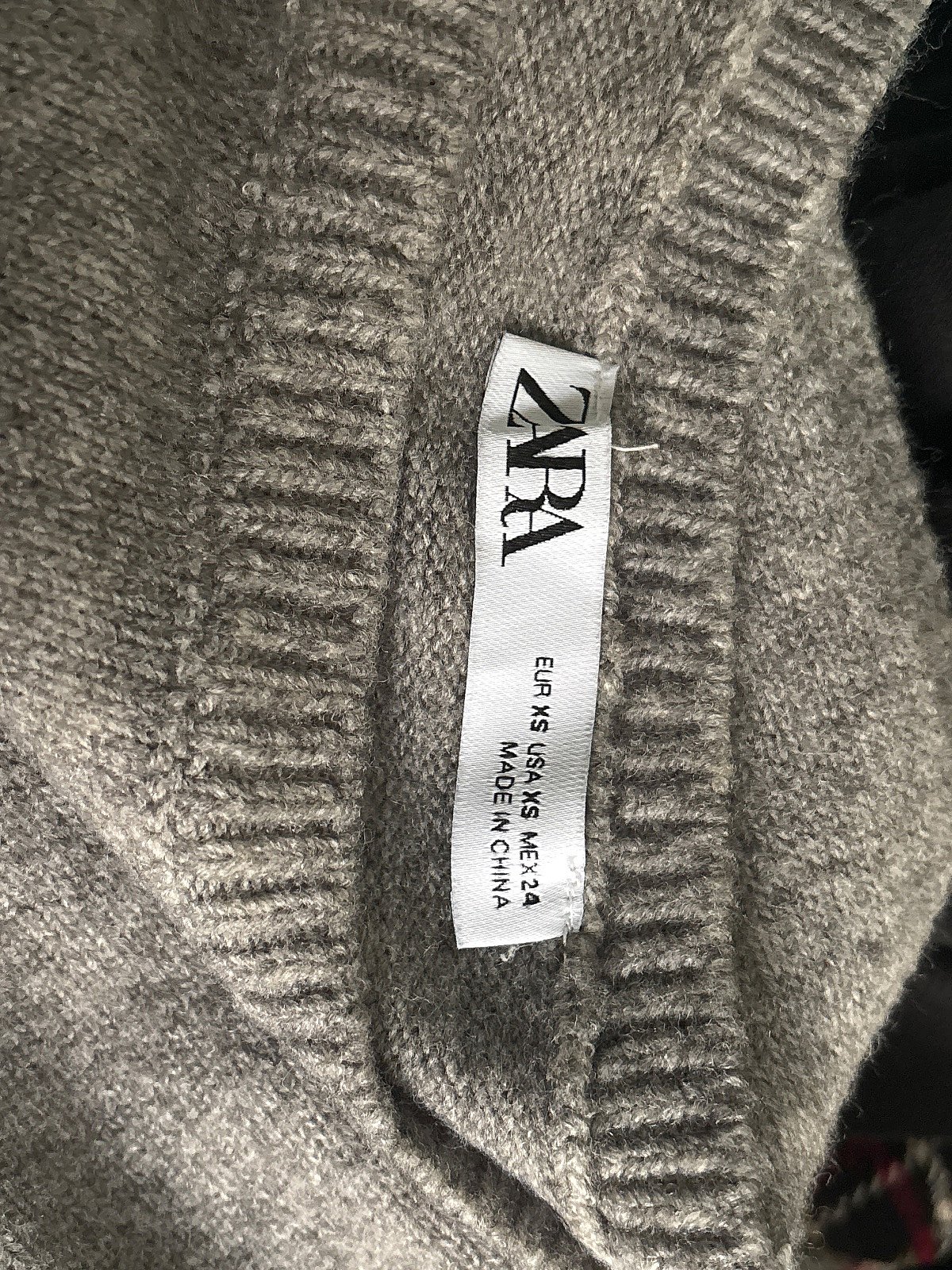 Ilbies Mini Griż Maħdum Zara - photo 3