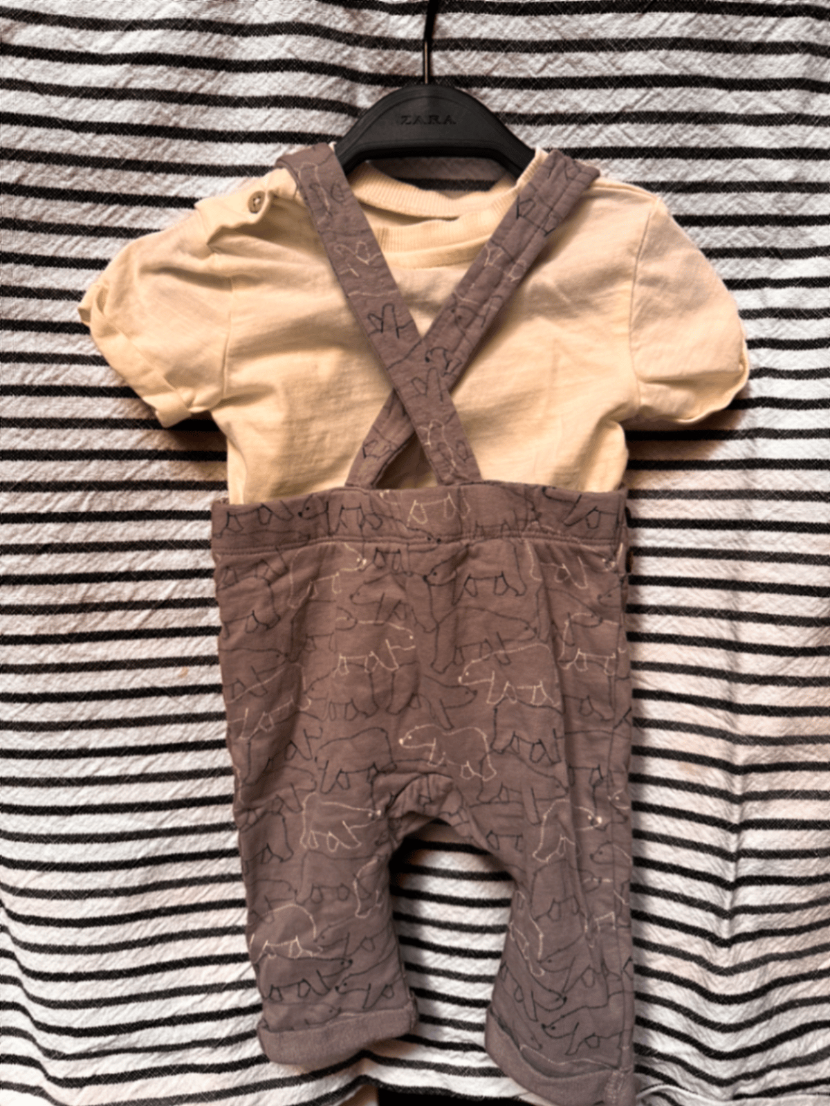 Conjunto de peto con estampado de ositos - photo 2