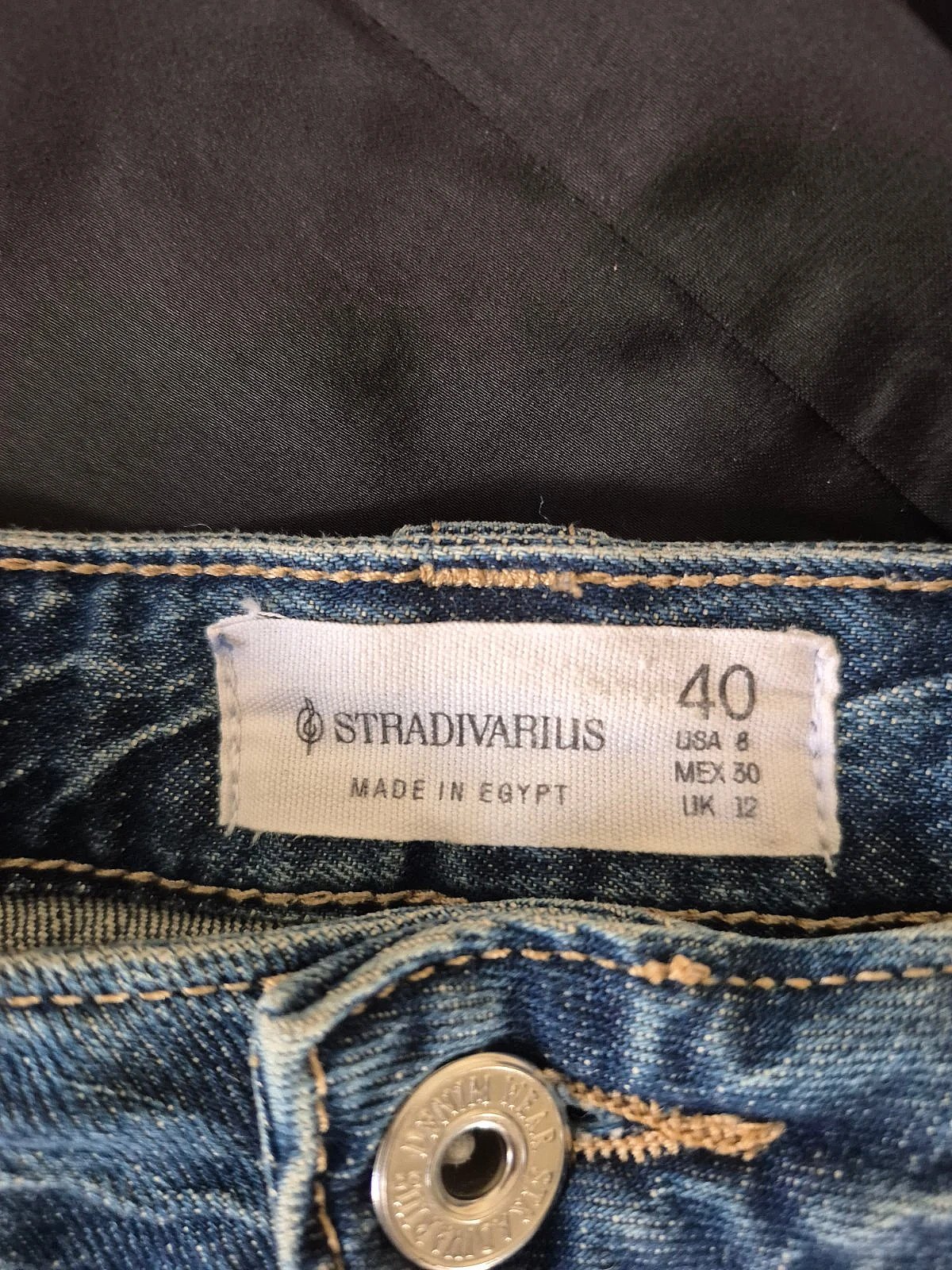 Minigonna in denim Stradivarius con pantaloncini interni - photo 7