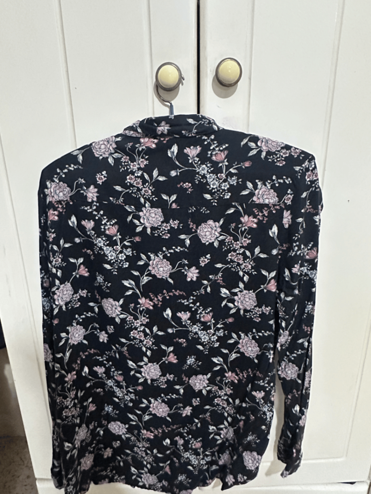 Camisa floral de manga larga con botones - photo 2