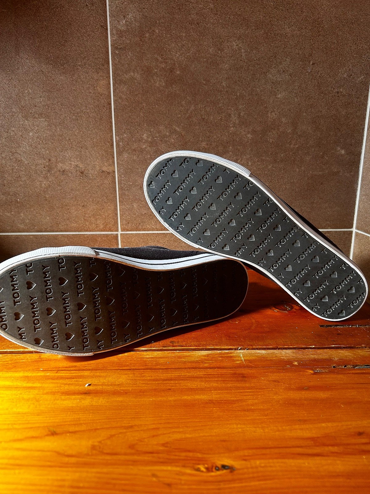Sneakers tal-Kanvas Tommy Hilfiger - photo 3