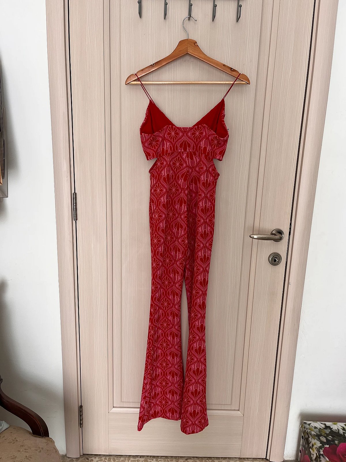 Tuta Zara rossa con motivi e cut-out - photo 2
