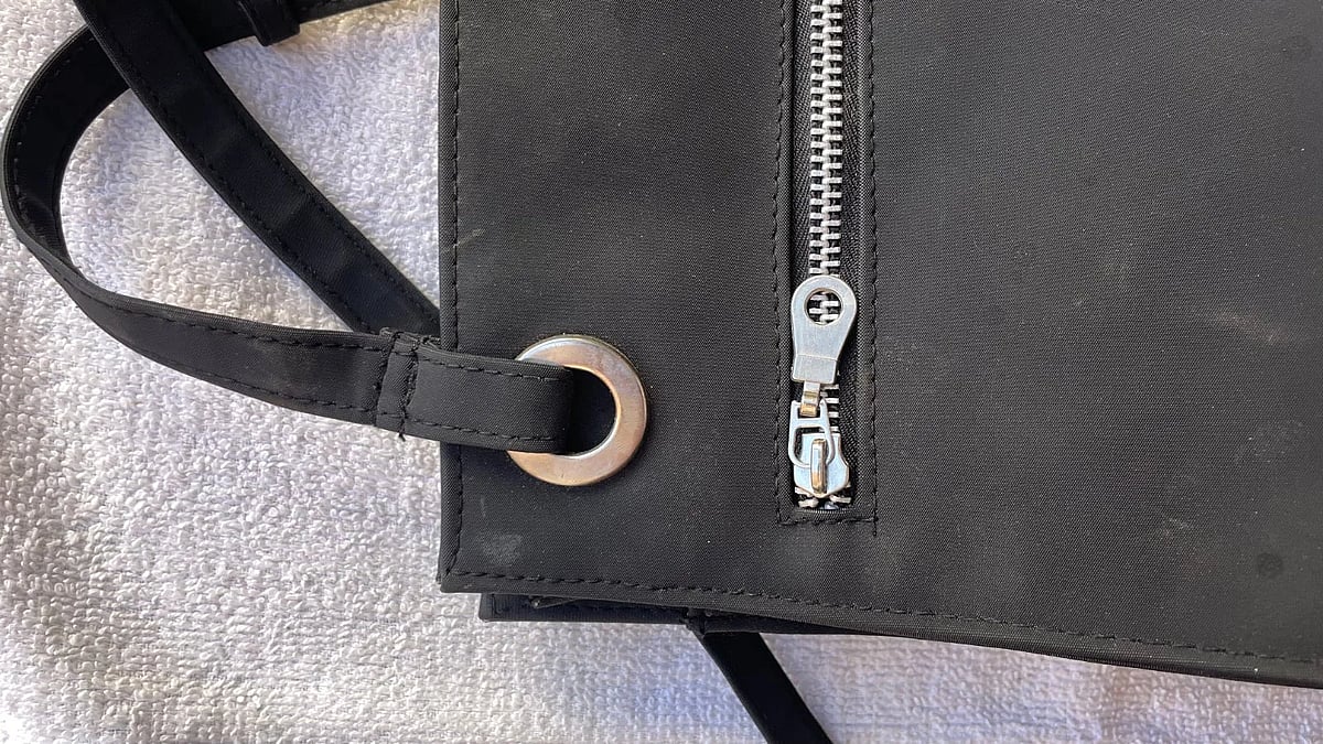 Mochila/bolso negro ajustable - photo 4
