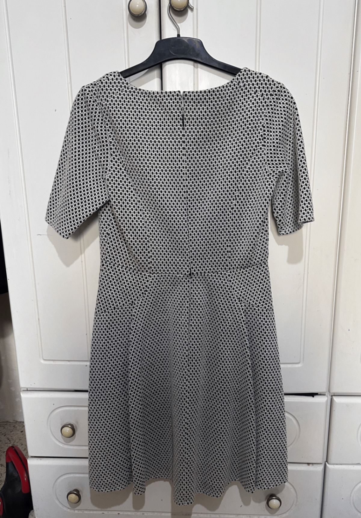 Vestido skater monocromático con textura - photo 2