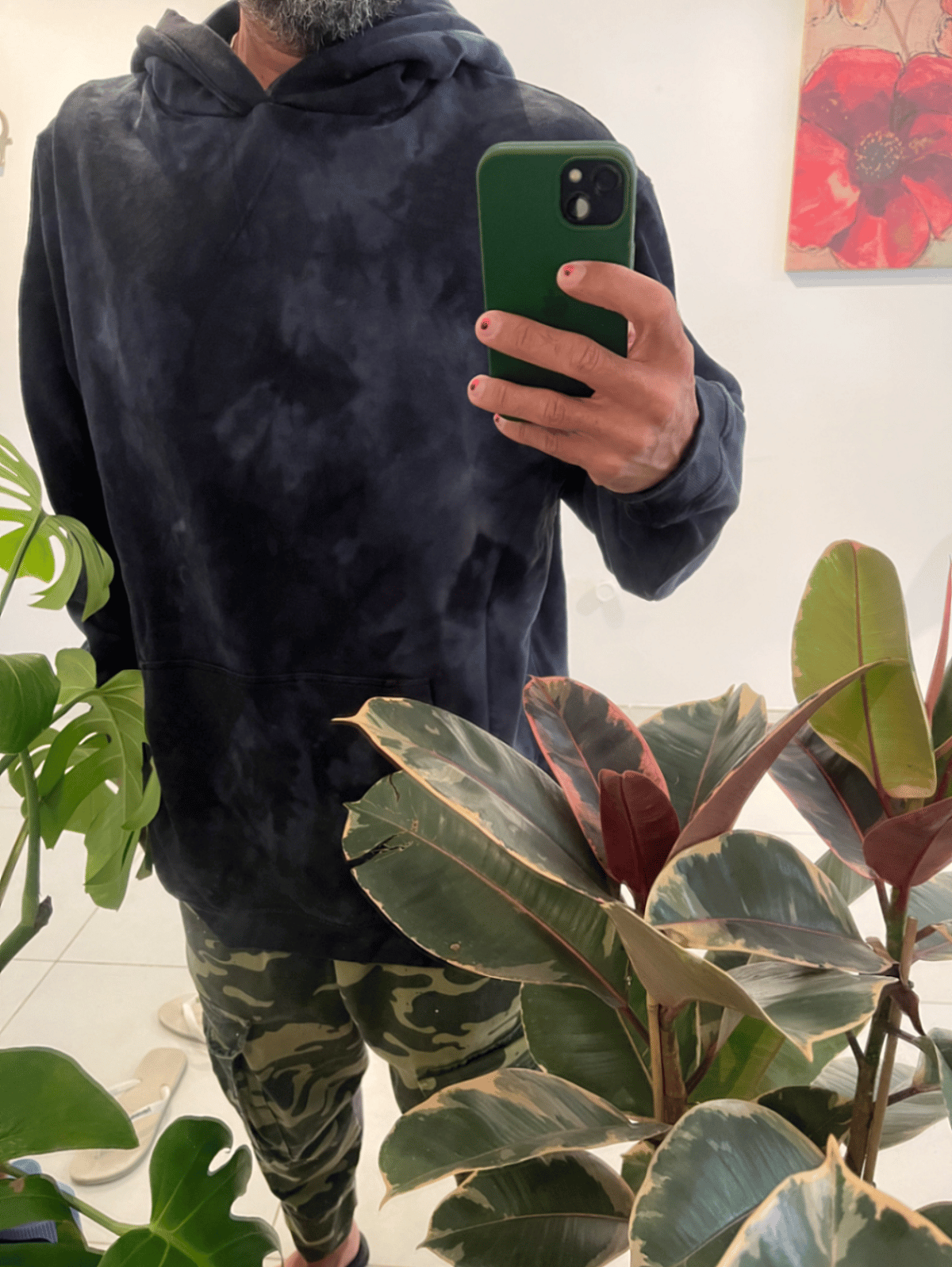 Felpa con cappuccio tie-dye e effetto acid wash - photo 6