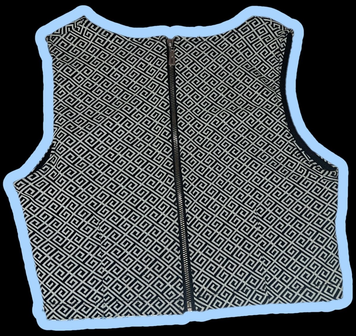 Top Crop Ġeometriku tal-Boutique Taljana Ifa Moda - S/M - photo 2